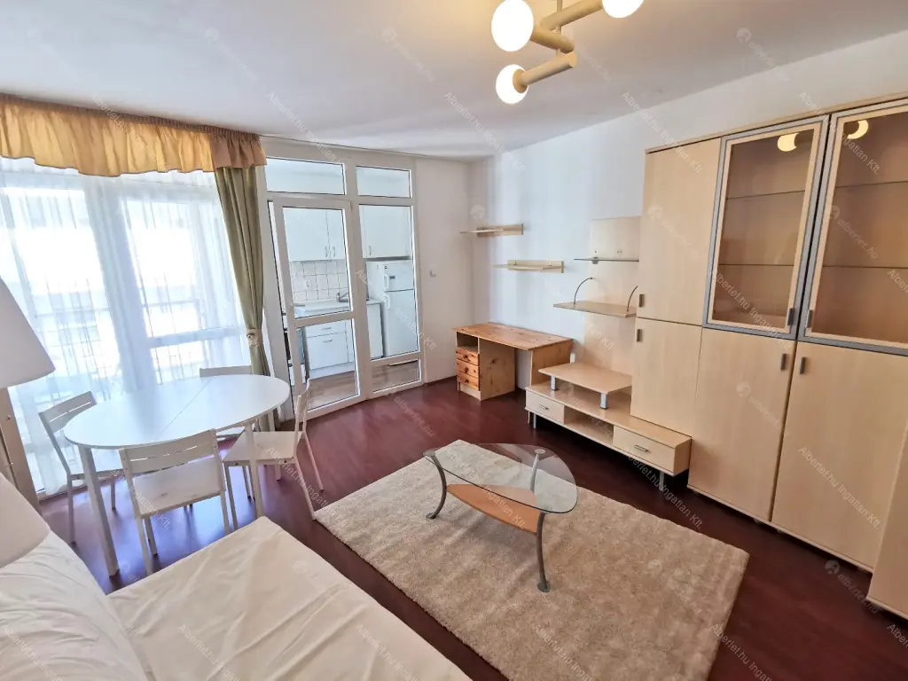 Kiadó albérlet 200000 Ft/hó áron: Budapest, VIII. kerület  Orczy tér. Mérete: 35 nm, 1 szobás | Alberlet.hu - 6705403