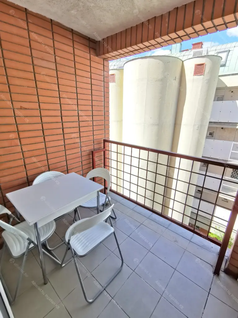 Kiadó albérlet 200000 Ft/hó áron: Budapest, VIII. kerület  Orczy tér. Mérete: 35 nm, 1 szobás | Alberlet.hu - 6705415