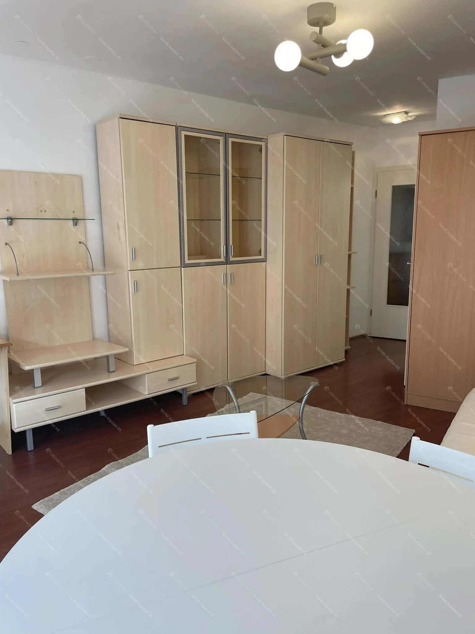 Kiadó albérlet 200000 Ft/hó áron: Budapest, VIII. kerület  Orczy tér. Mérete: 35 nm, 1 szobás | Alberlet.hu - 6707489