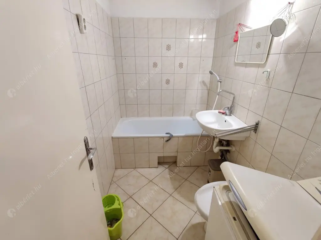 Kiadó albérlet 180000 Ft/hó áron: Budapest, VIII. kerület  Práter utca. Mérete: 33 nm, 1 szobás | Alberlet.hu - 6585766