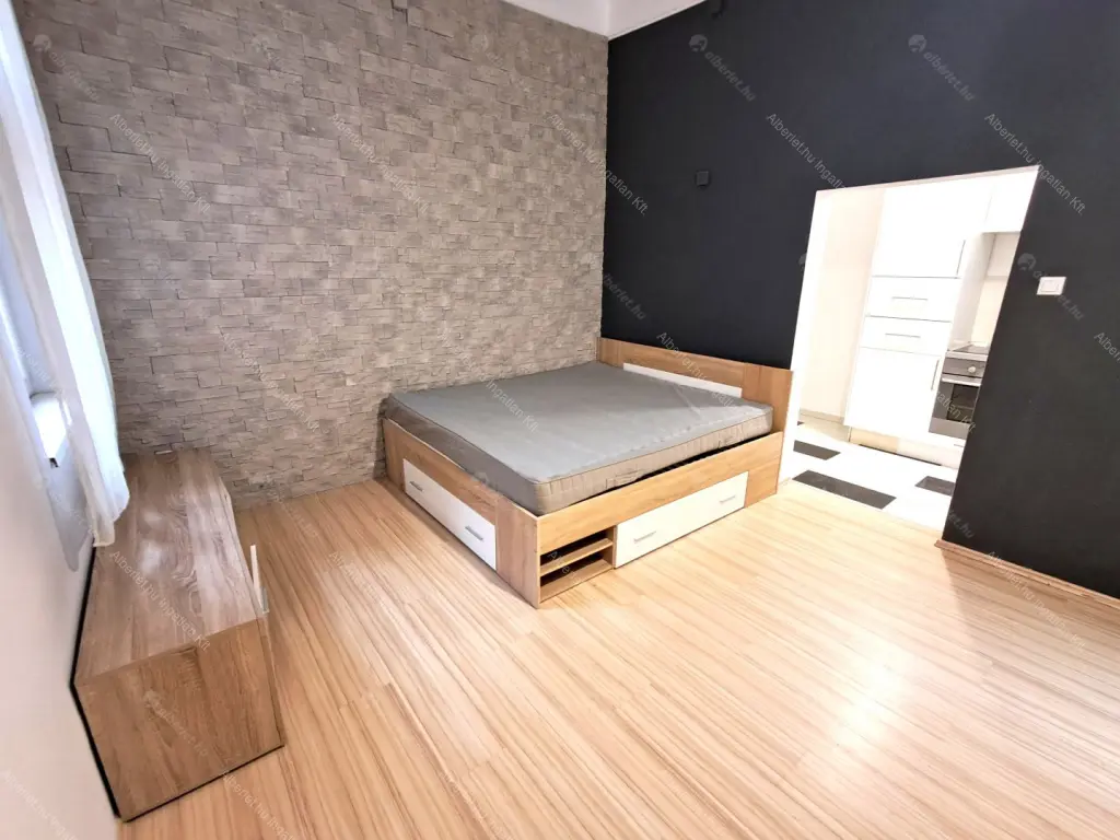 Kiadó albérlet 220000 Ft/hó áron: Budapest, VIII. kerület  Práter utca. Mérete: 33 nm, 1 szobás | Alberlet.hu - 6642778