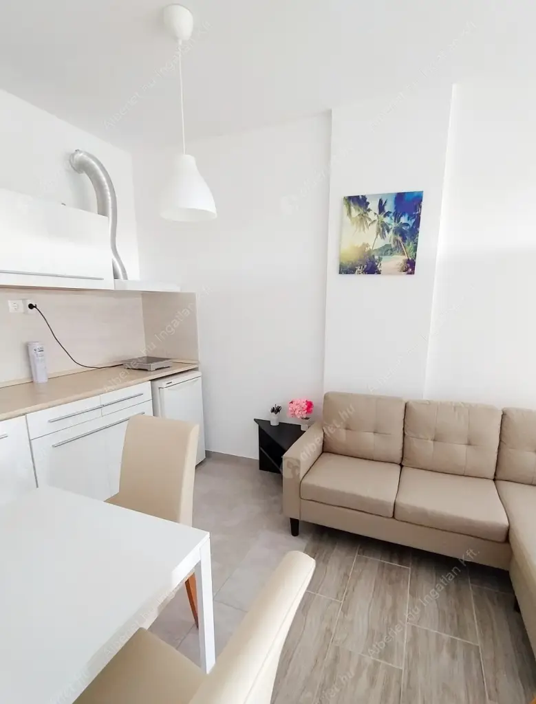 Kiadó albérlet 240000 Ft/hó áron: Budapest, VIII. kerület  Práter utca. Mérete: 35 nm, 1 szobás | Alberlet.hu - 6615924