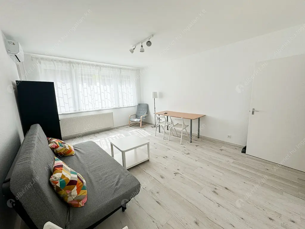 Kiadó albérlet 248000 Ft/hó áron: Budapest, VIII. kerület  Práter utca. Mérete: 41 nm, 1 szobás | Alberlet.hu - 6618166