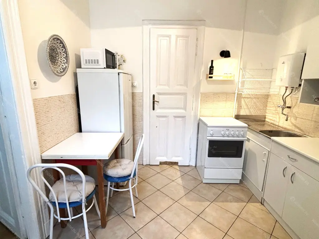 Kiadó albérlet 230000 Ft/hó áron: Budapest, VIII. kerület  Práter utca. Mérete: 41 nm, 1 szobás | Alberlet.hu - 6694432