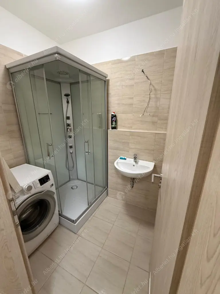 Kiadó albérlet 250000 Ft/hó áron: Budapest, VIII. kerület  Práter utca. Mérete: 46 nm, 2 szobás | Alberlet.hu - 6634516