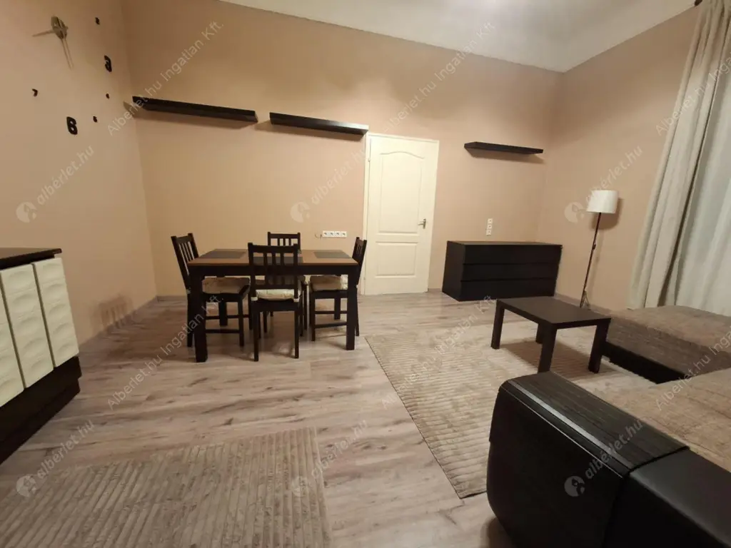 Kiadó albérlet 250000 Ft/hó áron: Budapest, VIII. kerület  Práter utca. Mérete: 49 nm, 2 szobás | Alberlet.hu - 6604739