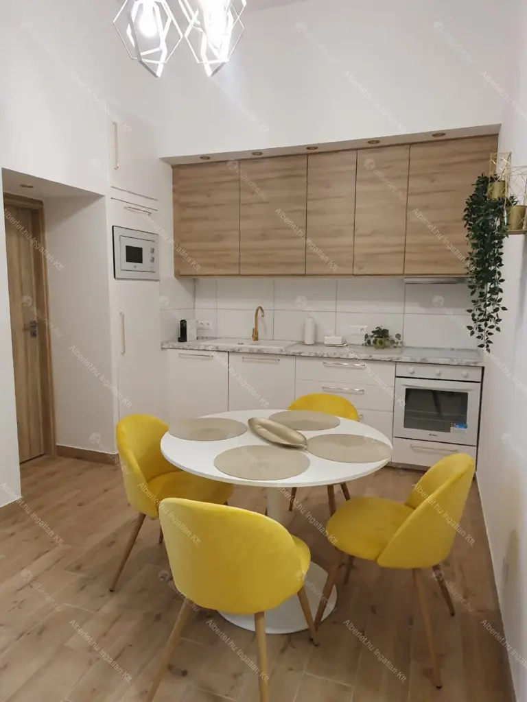 Kiadó albérlet 395000 Ft/hó áron: Budapest, VIII. kerület  Práter utca. Mérete: 65 nm, 2 szobás | Alberlet.hu - 6682443