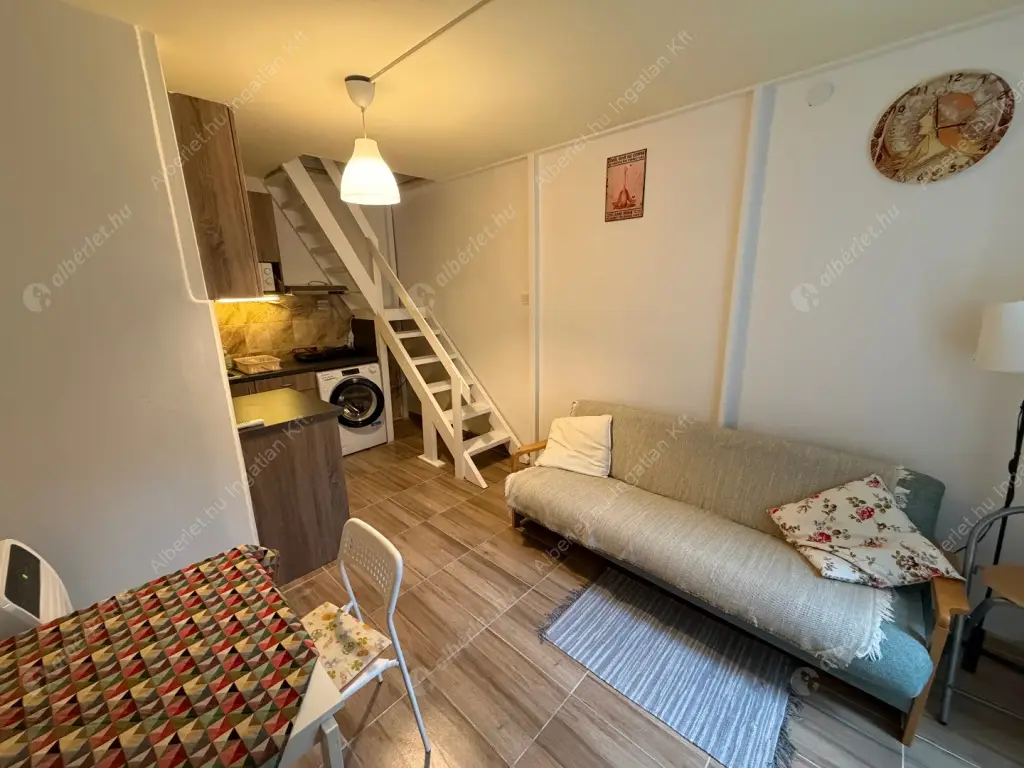 Kiadó albérlet 180000 Ft/hó áron: Budapest, VIII. kerület  Rákóczi út. Mérete: 15 nm, 2 szobás | Alberlet.hu - 6606824