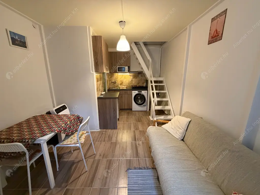 Kiadó albérlet 180000 Ft/hó áron: Budapest, VIII. kerület  Rákóczi út. Mérete: 15 nm, 2 szobás | Alberlet.hu - 6606825