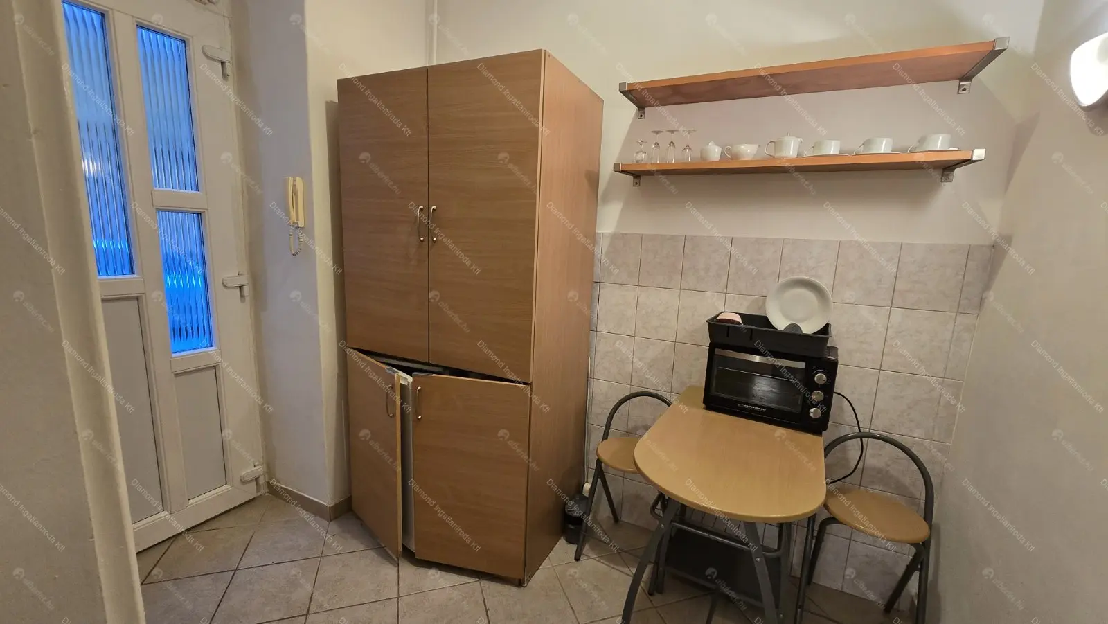 Kiadó albérlet 160000 Ft/hó áron: Budapest, VIII. kerület  Rákóczi út. Mérete: 32 nm, 1 szobás | Alberlet.hu - 6703285