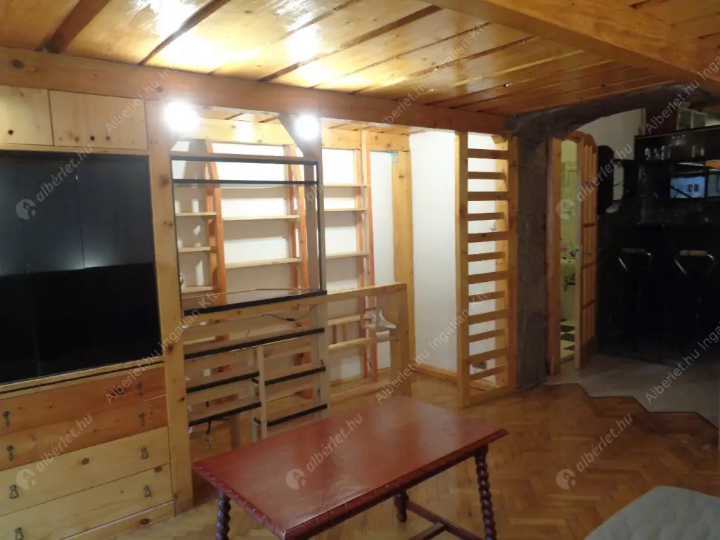 Kiadó albérlet 198000 Ft/hó áron: Budapest, VIII. kerület  Rákóczi út. Mérete: 40 nm, 1 szobás | Alberlet.hu - 6591368