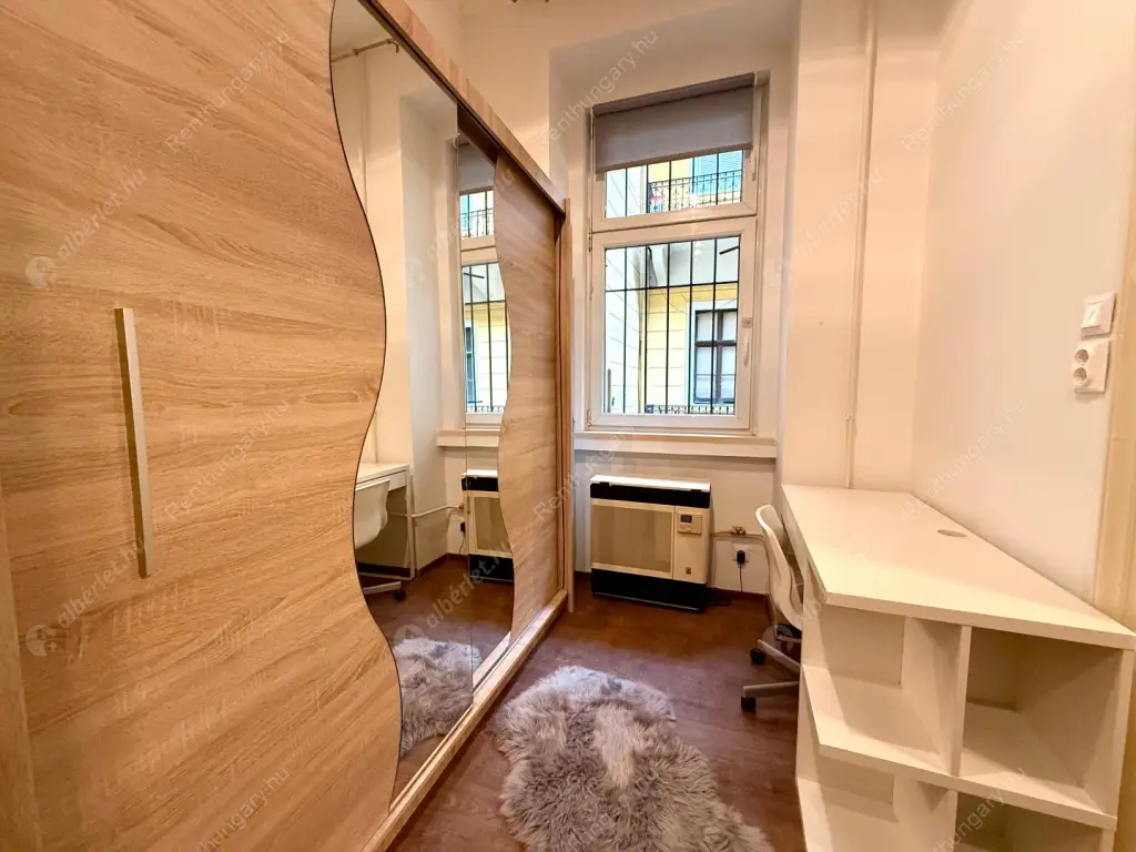 Kiadó albérlet 220000 Ft/hó áron: Budapest, VIII. kerület  Rákóczi út. Mérete: 42 nm, 2 szobás | Alberlet.hu - 6594169