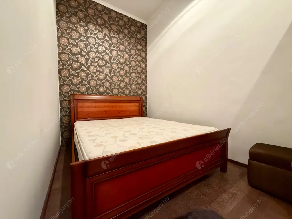 Kiadó albérlet 220000 Ft/hó áron: Budapest, VIII. kerület  Rákóczi út. Mérete: 42 nm, 2 szobás | Alberlet.hu - 6594170