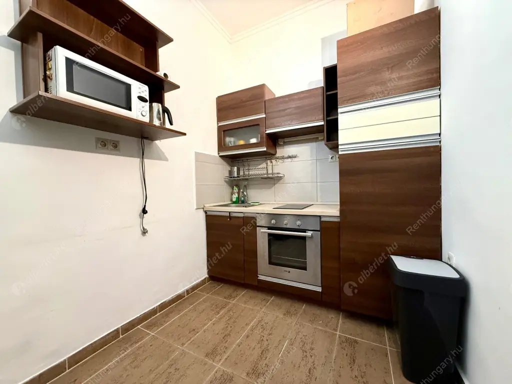 Kiadó albérlet 220000 Ft/hó áron: Budapest, VIII. kerület  Rákóczi út. Mérete: 42 nm, 2 szobás | Alberlet.hu - 6594171