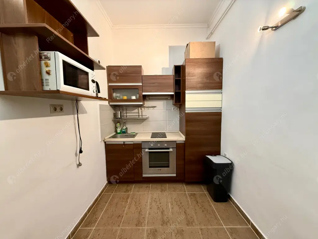 Kiadó albérlet 220000 Ft/hó áron: Budapest, VIII. kerület  Rákóczi út. Mérete: 42 nm, 2 szobás | Alberlet.hu - 6594172