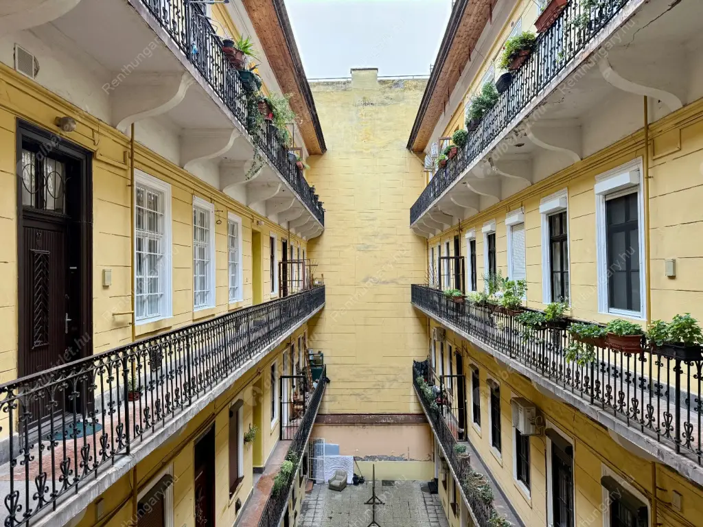 Kiadó albérlet 200000 Ft/hó áron: Budapest, VIII. kerület  Rákóczi út. Mérete: 42 nm, 2 szobás | Alberlet.hu - 6622315