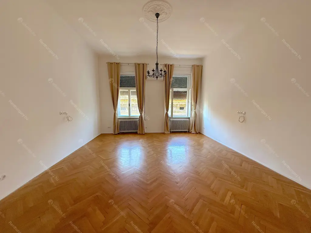 Kiadó albérlet 290000 Ft/hó áron: Budapest, VIII. kerület  Rákóczi út. Mérete: 75 nm, 2 szobás | Alberlet.hu - 6657275