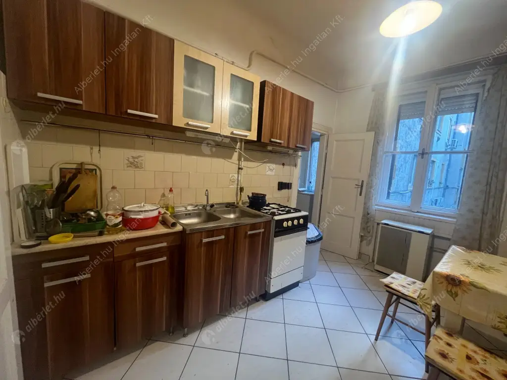 Kiadó albérlet 389000 Ft/hó áron: Budapest, VIII. kerület  Rozgonyi utca. Mérete: 90 nm, 4 szobás | Alberlet.hu - 6625457