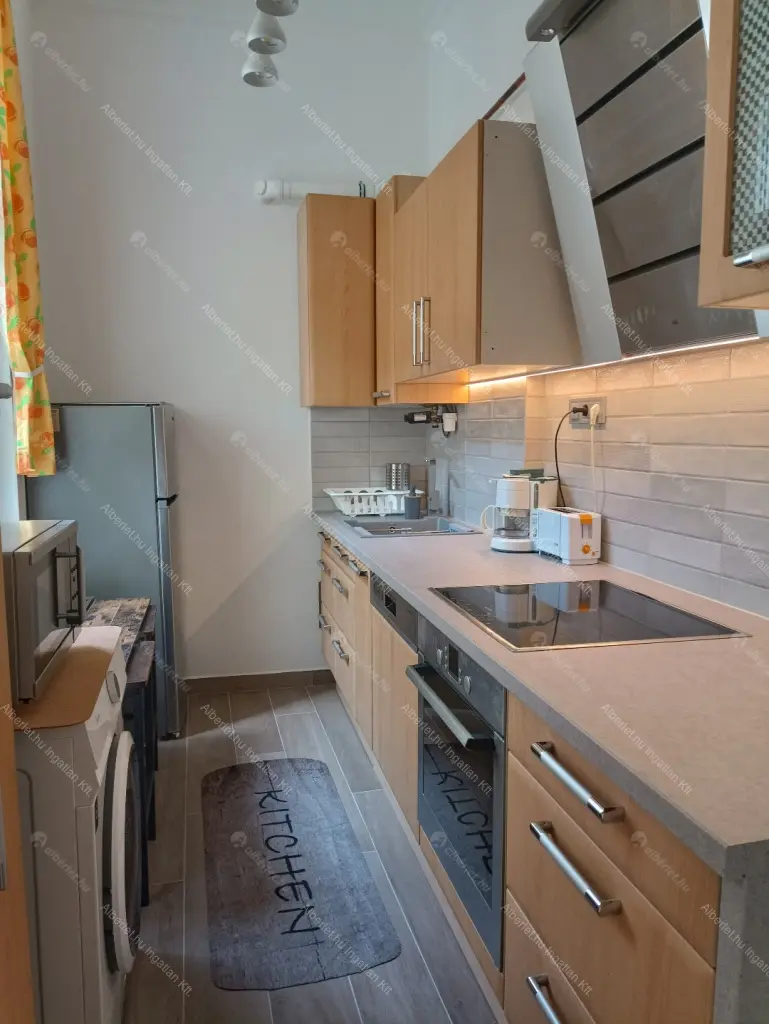 Kiadó albérlet 210000 Ft/hó áron: Budapest, VIII. kerület  Szentkirályi utca. Mérete: 32 nm, 1 szobás | Alberlet.hu - 6698606