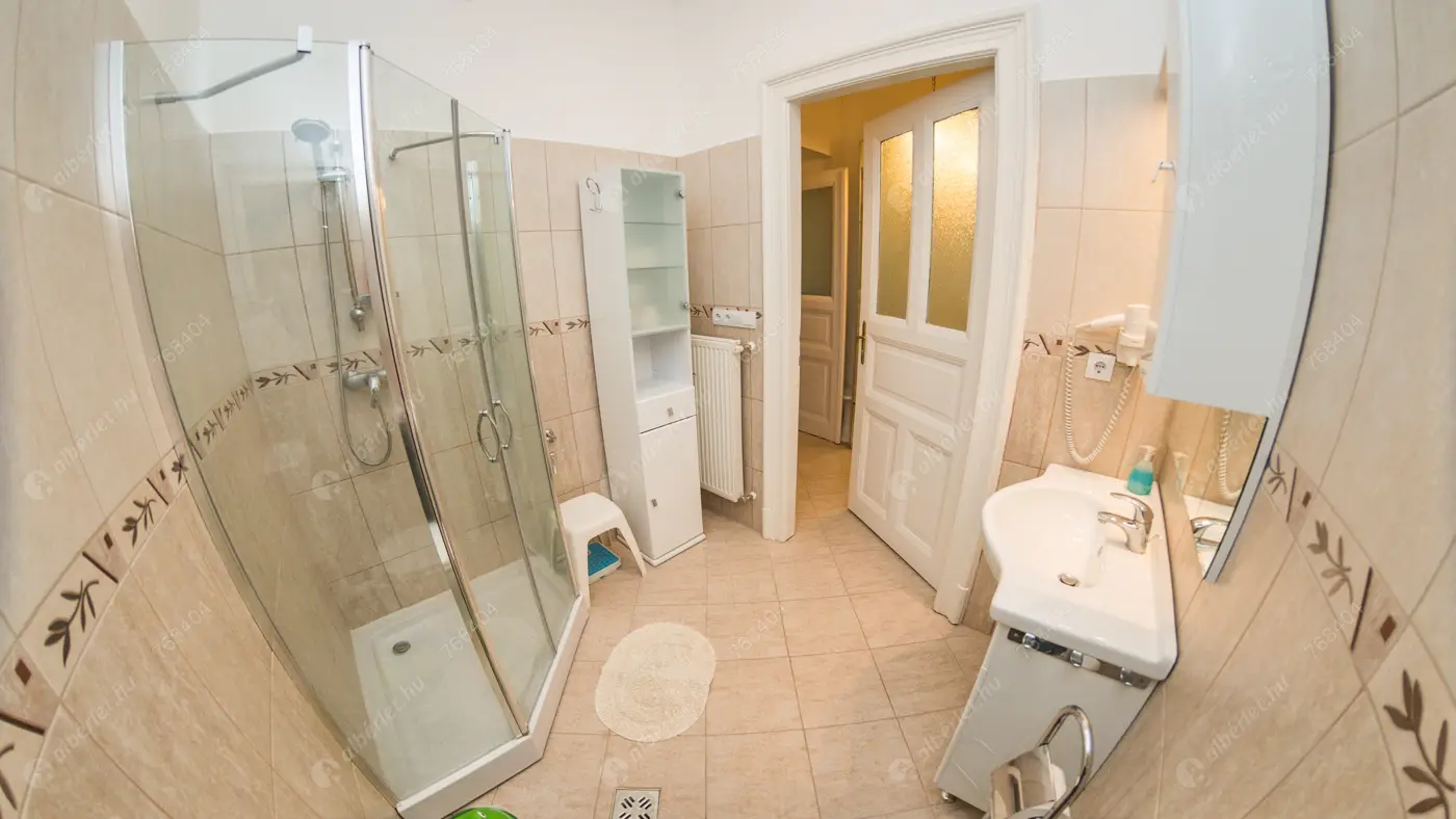 Kiadó albérlet 219000 Ft/hó áron: Budapest, VIII. kerület  Szentkirályi utca. Mérete: 47 nm, 1 szobás | Alberlet.hu - 6541893