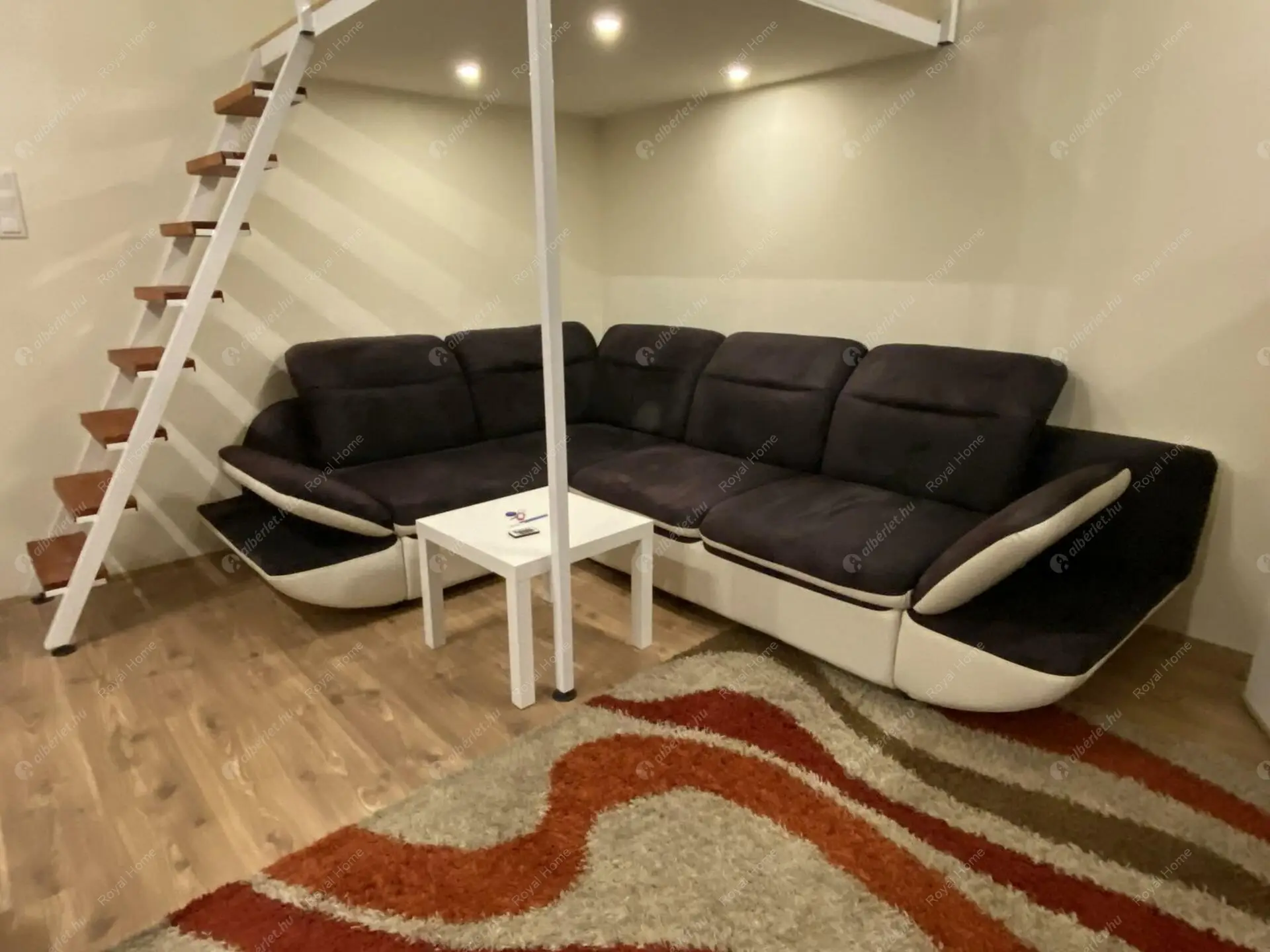 Kiadó albérlet 189000 Ft/hó áron: Budapest, VIII. kerület  Szerdahelyi utca. Mérete: 32 nm, 1 szobás | Alberlet.hu - 5798756