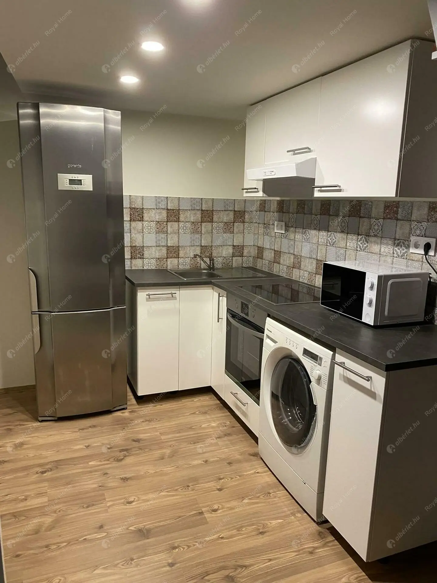 Kiadó albérlet 189000 Ft/hó áron: Budapest, VIII. kerület  Szerdahelyi utca. Mérete: 32 nm, 1 szobás | Alberlet.hu - 5798760