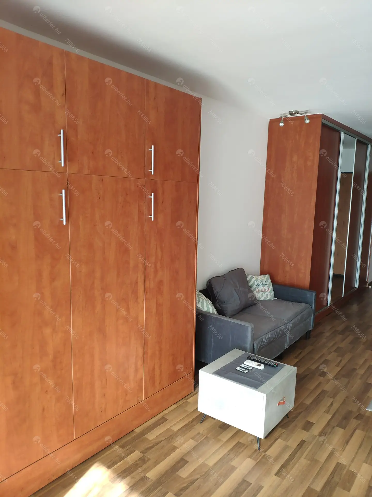 Kiadó albérlet 170000 Ft/hó áron: Budapest, VIII. kerület  Szerdahelyi utca. Mérete: 36 nm, 1 szobás | Alberlet.hu - 6544273