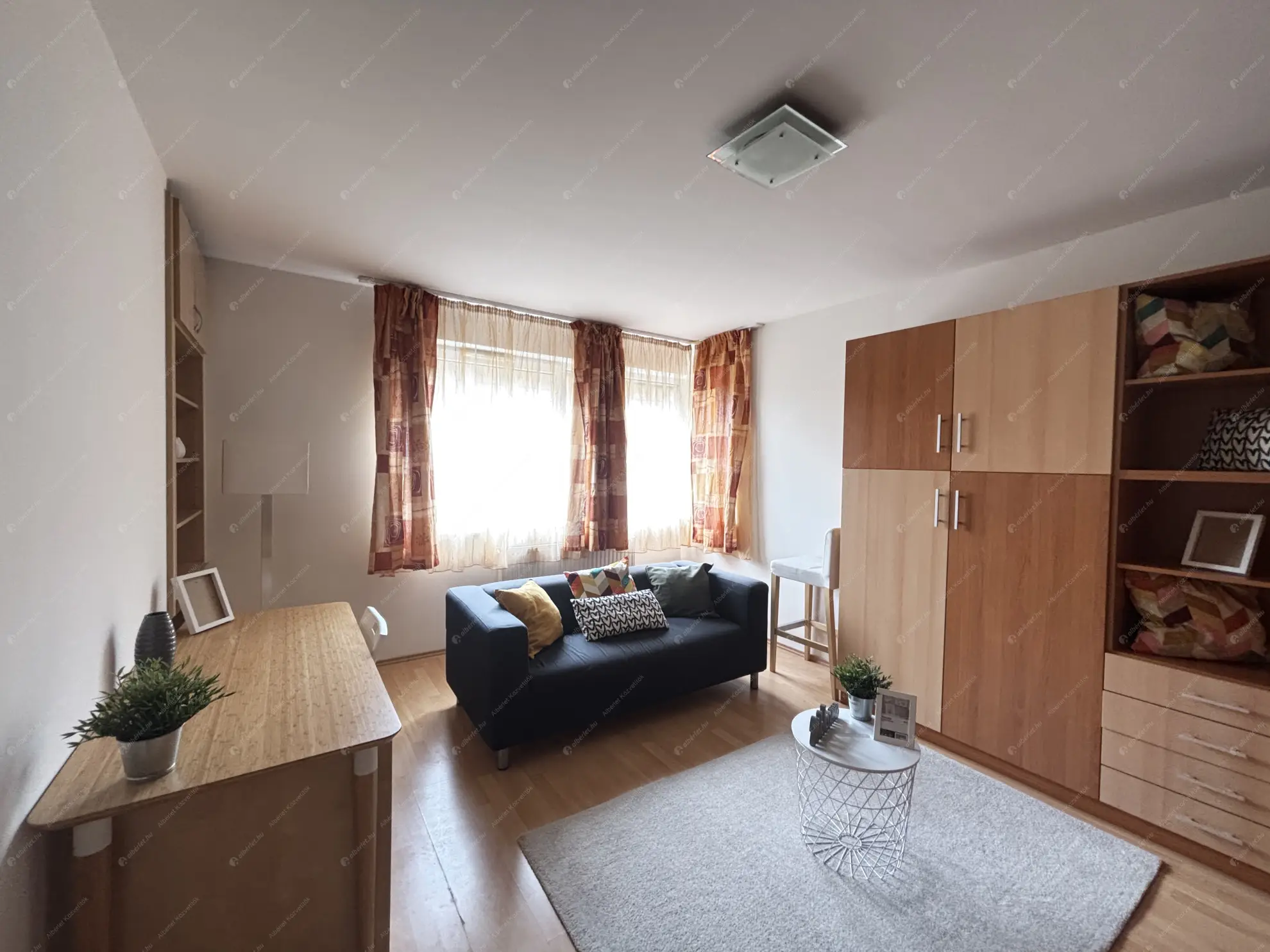 Kiadó albérlet 200000 Ft/hó áron: Budapest, VIII. kerület  Szerdahelyi utca. Mérete: 43 nm, 2 szobás | Alberlet.hu - 6553627