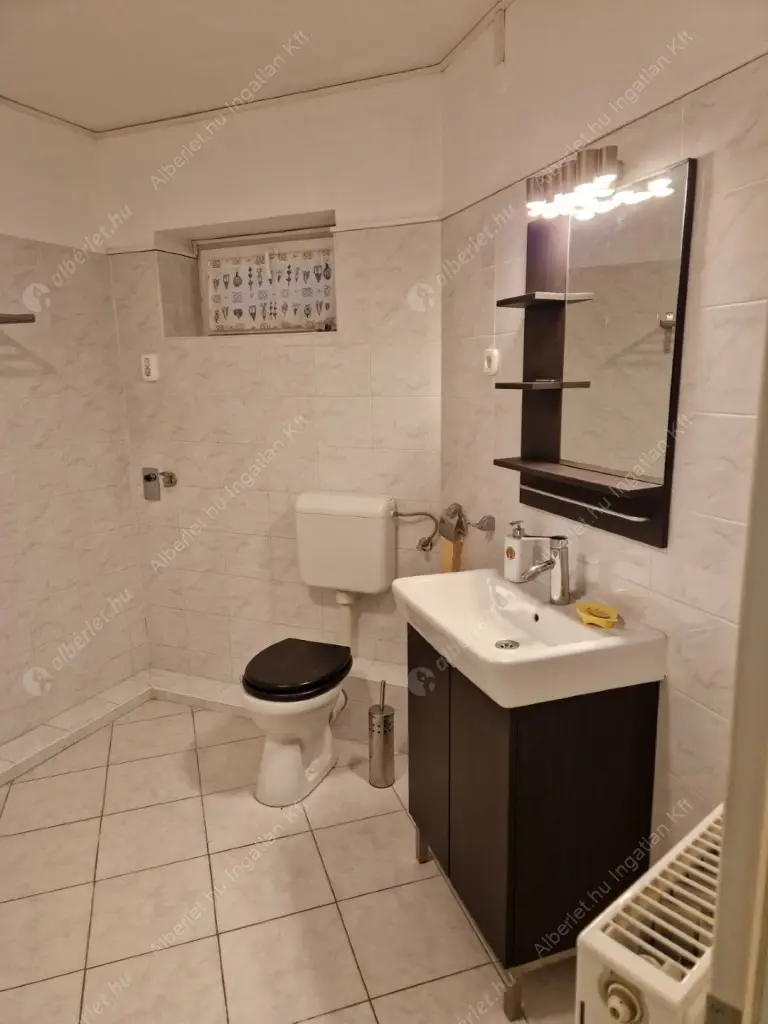 Kiadó albérlet 300000 Ft/hó áron: Budapest, VIII. kerület  Szeszgyár utca. Mérete: 98 nm, 3 szobás | Alberlet.hu - 6592332