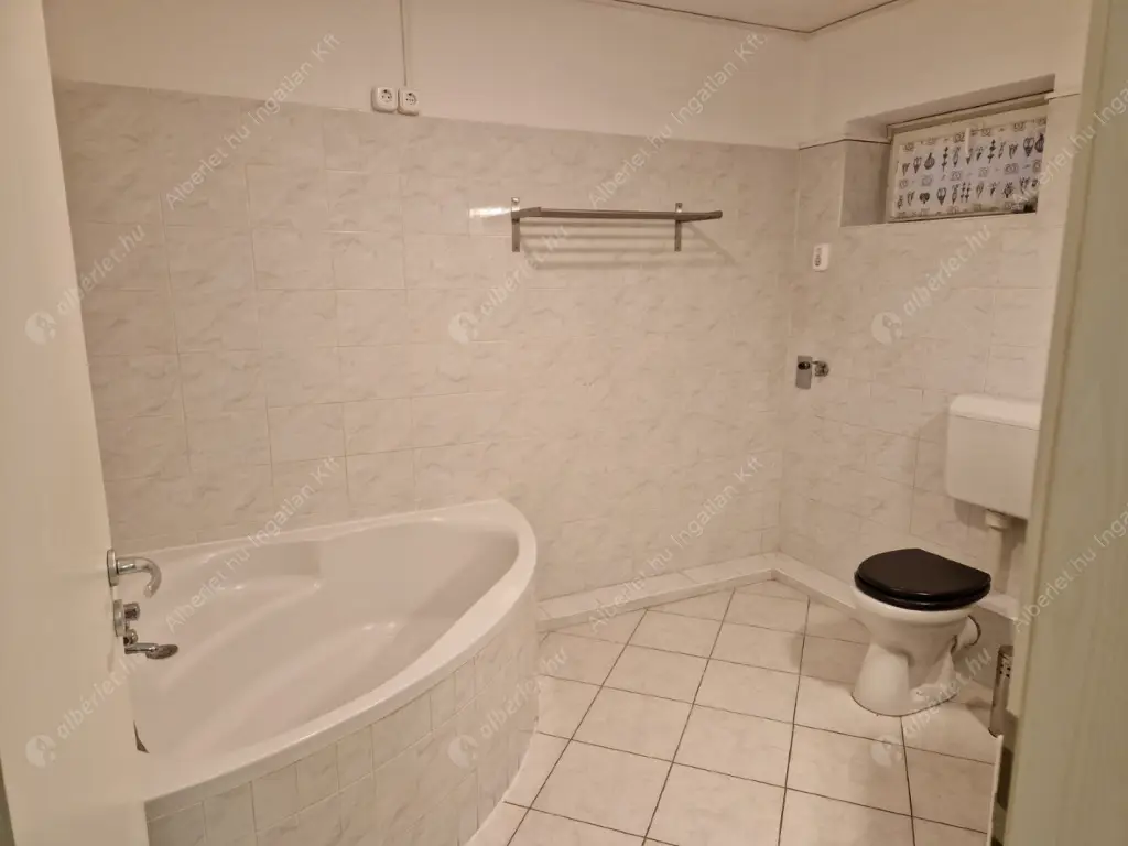 Kiadó albérlet 300000 Ft/hó áron: Budapest, VIII. kerület  Szeszgyár utca. Mérete: 98 nm, 3 szobás | Alberlet.hu - 6592333