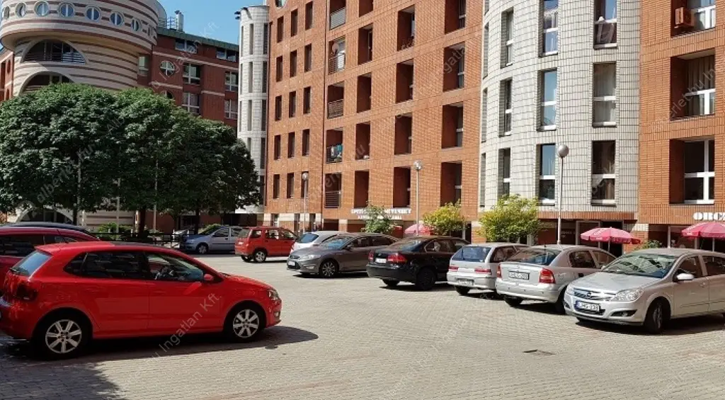 Kiadó albérlet 300000 Ft/hó áron: Budapest, VIII. kerület  Szeszgyár utca. Mérete: 98 nm, 3 szobás | Alberlet.hu - 6592337