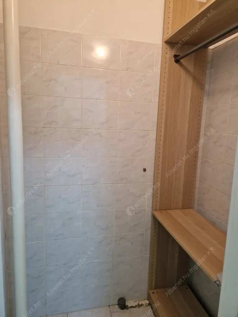 Kiadó albérlet 300000 Ft/hó áron: Budapest, VIII. kerület  Szeszgyár utca. Mérete: 98 nm, 3 szobás | Alberlet.hu - 6625249