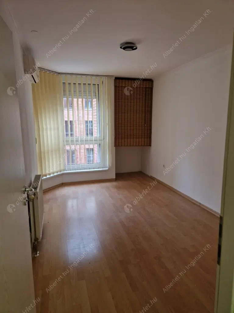Kiadó albérlet 300000 Ft/hó áron: Budapest, VIII. kerület  Szeszgyár utca. Mérete: 98 nm, 3 szobás | Alberlet.hu - 6625252