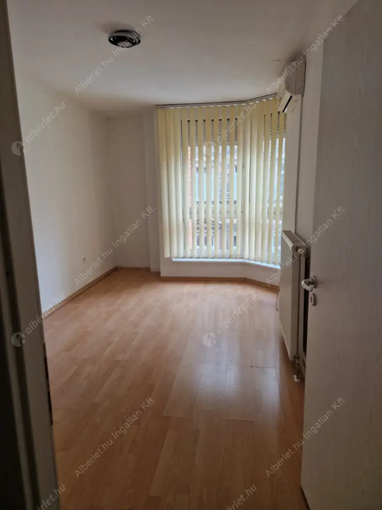 Kiadó albérlet 300000 Ft/hó áron: Budapest, VIII. kerület  Szeszgyár utca. Mérete: 98 nm, 3 szobás | Alberlet.hu - 6625253