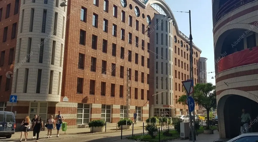 Kiadó albérlet 300000 Ft/hó áron: Budapest, VIII. kerület  Szeszgyár utca. Mérete: 98 nm, 3 szobás | Alberlet.hu - 6625260