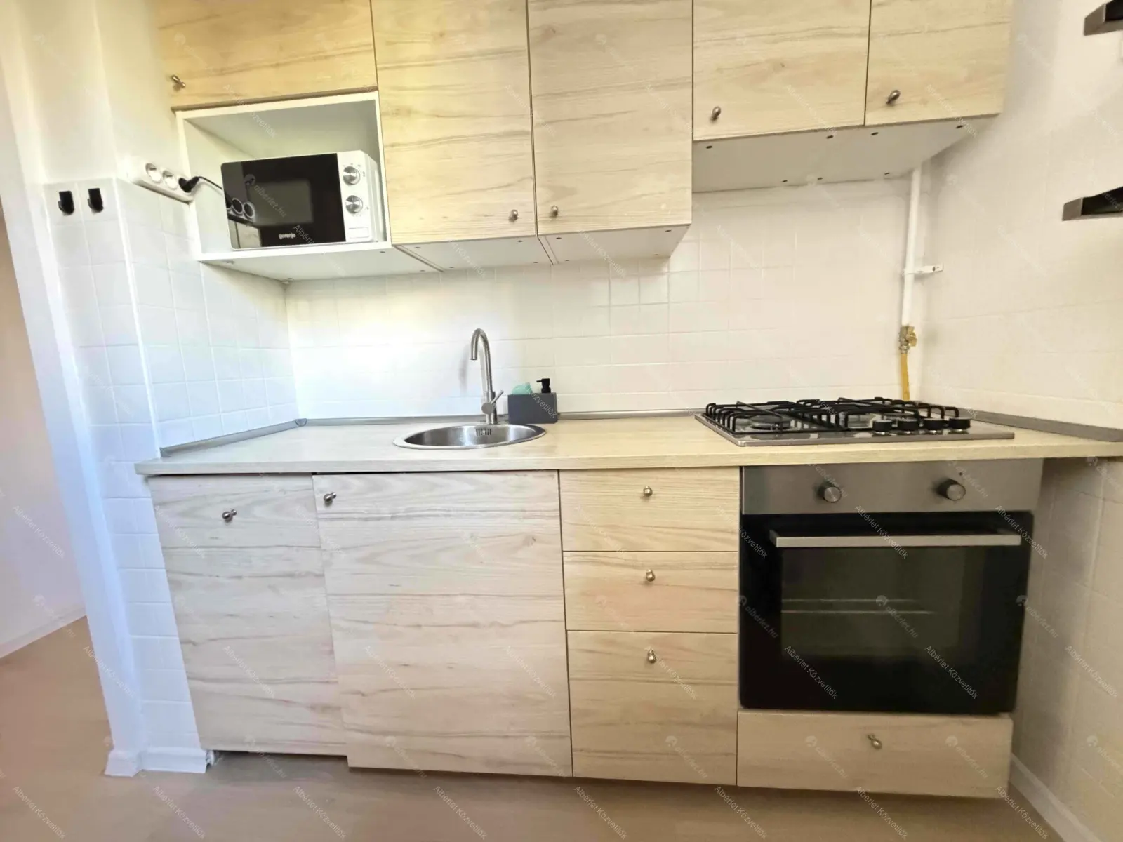 Kiadó albérlet 200000 Ft/hó áron: Budapest, VIII. kerület  szigony . Mérete: 51 nm, 2 szobás | Alberlet.hu - 6694777