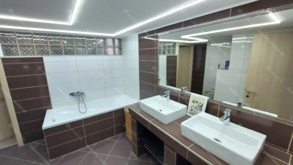 Kiadó albérlet 450000 Ft/hó áron: Budapest, VIII. kerület  Szűz utca. Mérete: 106 nm, 2 szobás | Alberlet.hu - 6686210