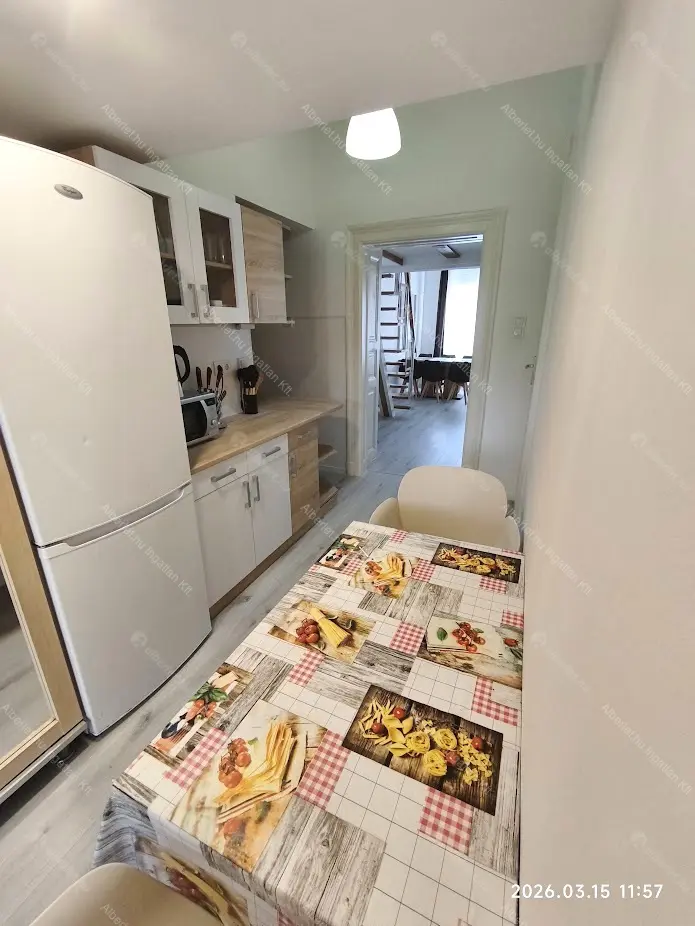 Kiadó albérlet 260000 Ft/hó áron: Budapest, VIII. kerület  Teleki László tér. Mérete: 51 nm, 1 szobás | Alberlet.hu - 6677168