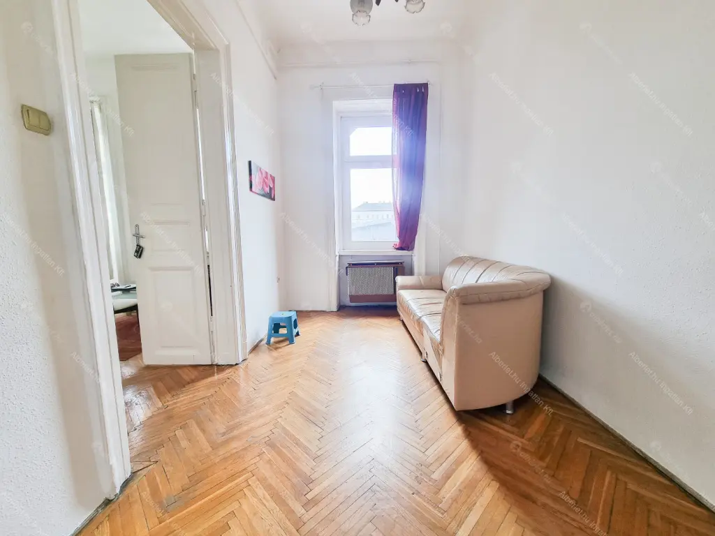 Kiadó albérlet 220000 Ft/hó áron: Budapest, VIII. kerület  Teleki László tér. Mérete: 55 nm, 2 szobás | Alberlet.hu - 6705525