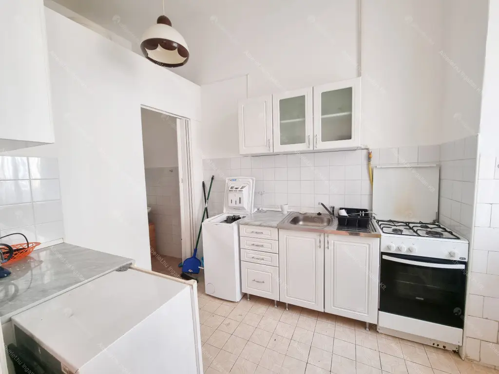 Kiadó albérlet 220000 Ft/hó áron: Budapest, VIII. kerület  Teleki László tér. Mérete: 55 nm, 2 szobás | Alberlet.hu - 6705527