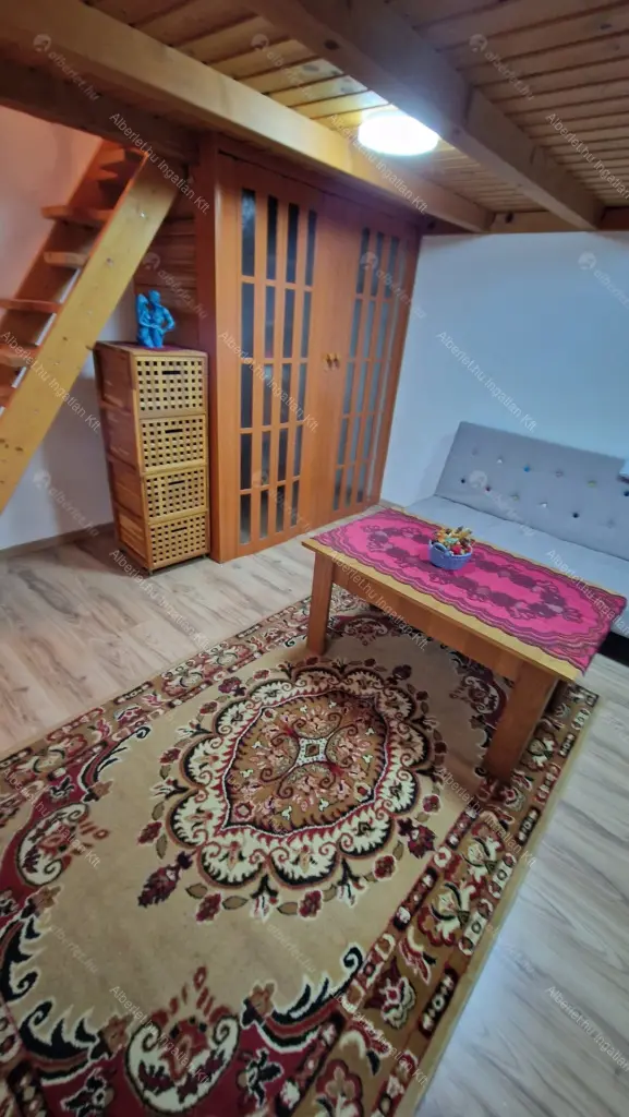 Kiadó albérlet 190000 Ft/hó áron: Budapest, VIII. kerület  Tolnai Lajos utca. Mérete: 26 nm, 1 szobás | Alberlet.hu - 6047722