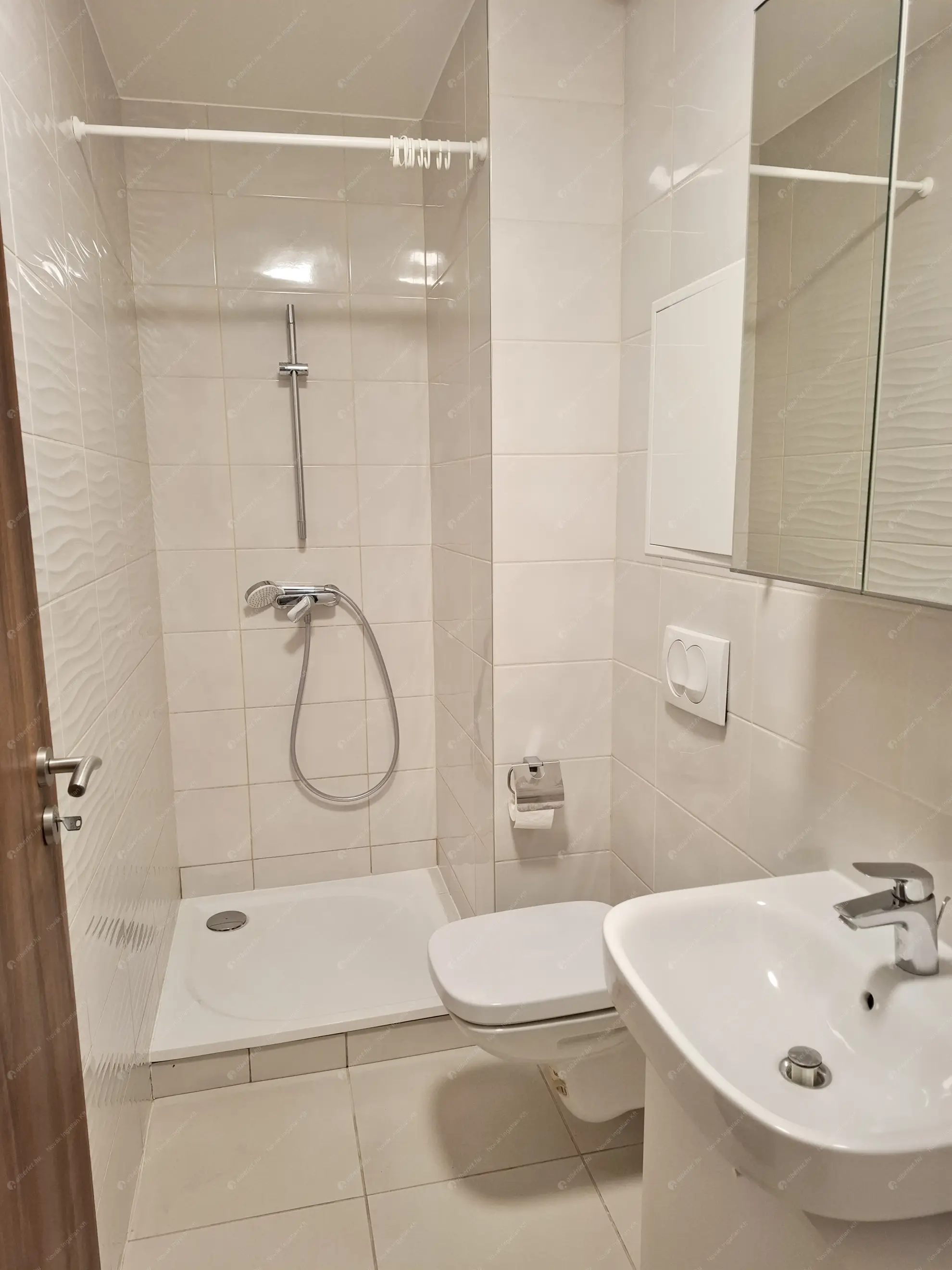 Kiadó albérlet 220000 Ft/hó áron: Budapest, VIII. kerület  Tolnai Lajos utca. Mérete: 38 nm, 1 szobás | Alberlet.hu - 6548006