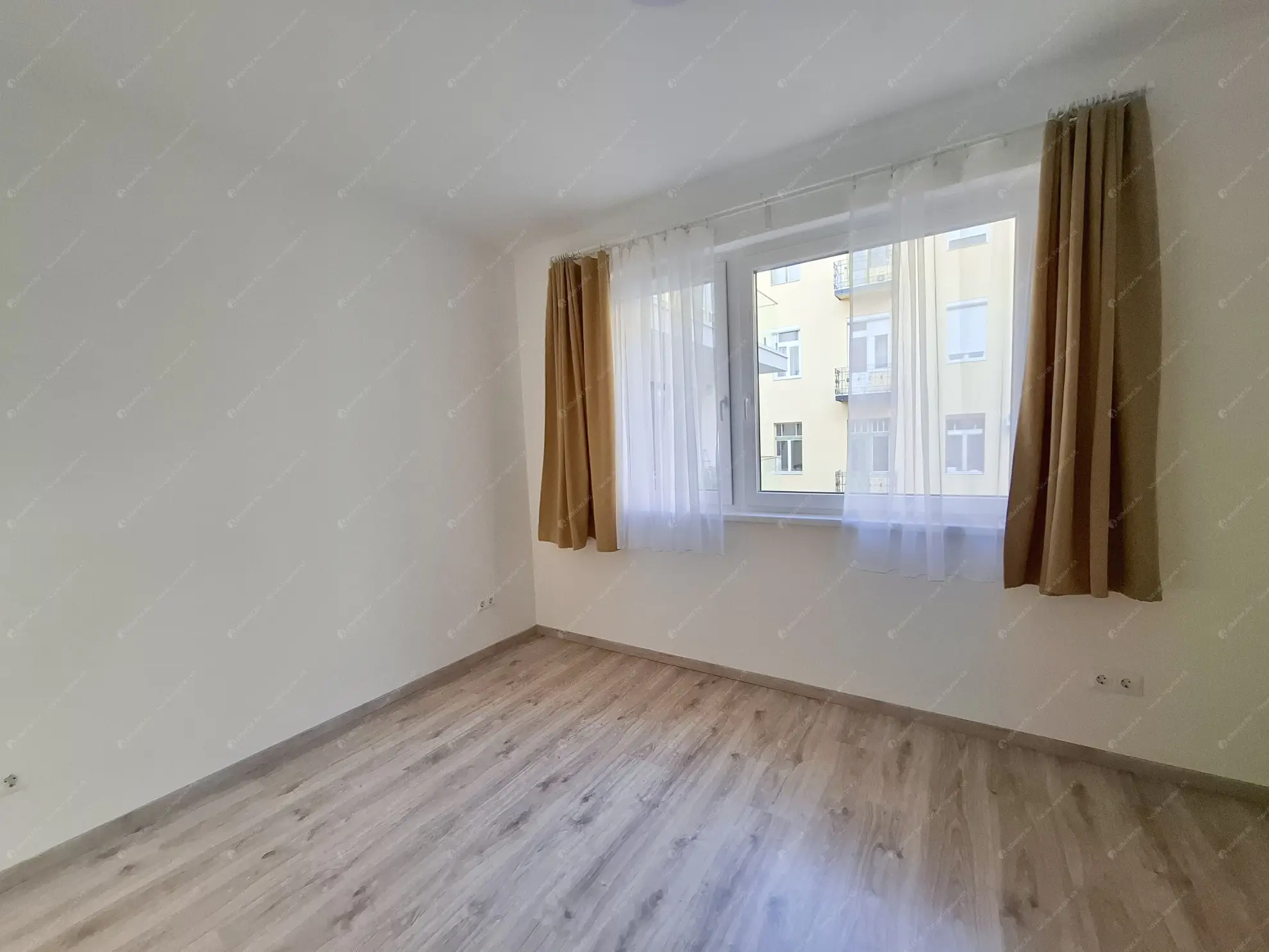 Kiadó albérlet 220000 Ft/hó áron: Budapest, VIII. kerület  Tolnai Lajos utca. Mérete: 38 nm, 1 szobás | Alberlet.hu - 6548010