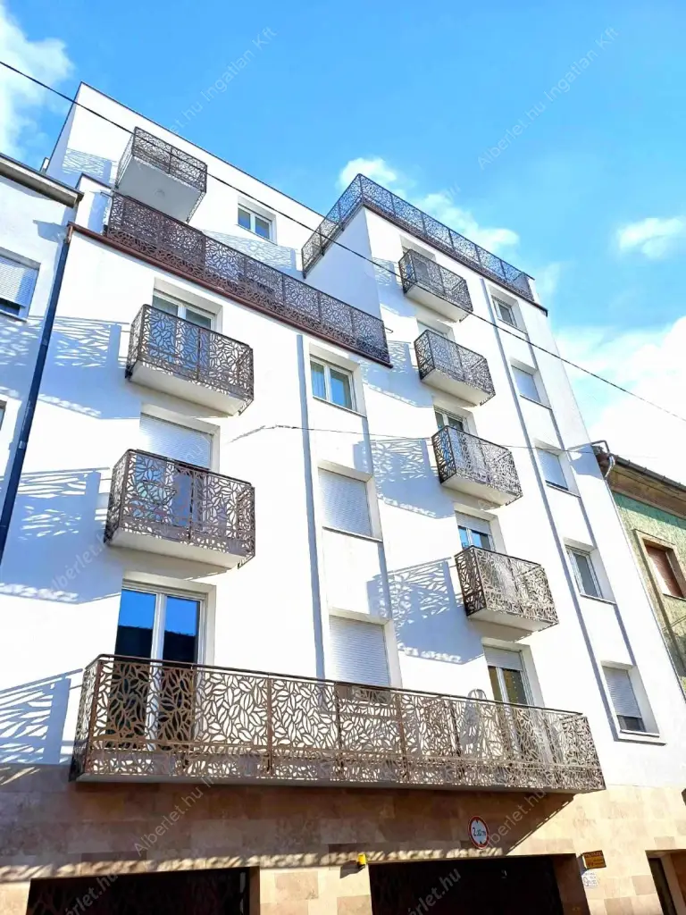 Kiadó albérlet 270000 Ft/hó áron: Budapest, VIII. kerület  Tolnai Lajos utca. Mérete: 43 nm, 2 szobás | Alberlet.hu - 6540983