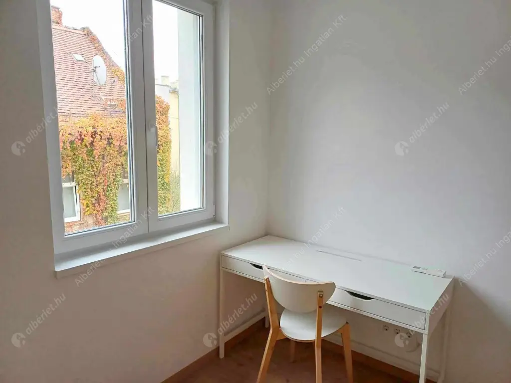 Kiadó albérlet 270000 Ft/hó áron: Budapest, VIII. kerület  Tolnai Lajos utca. Mérete: 43 nm, 2 szobás | Alberlet.hu - 6540985