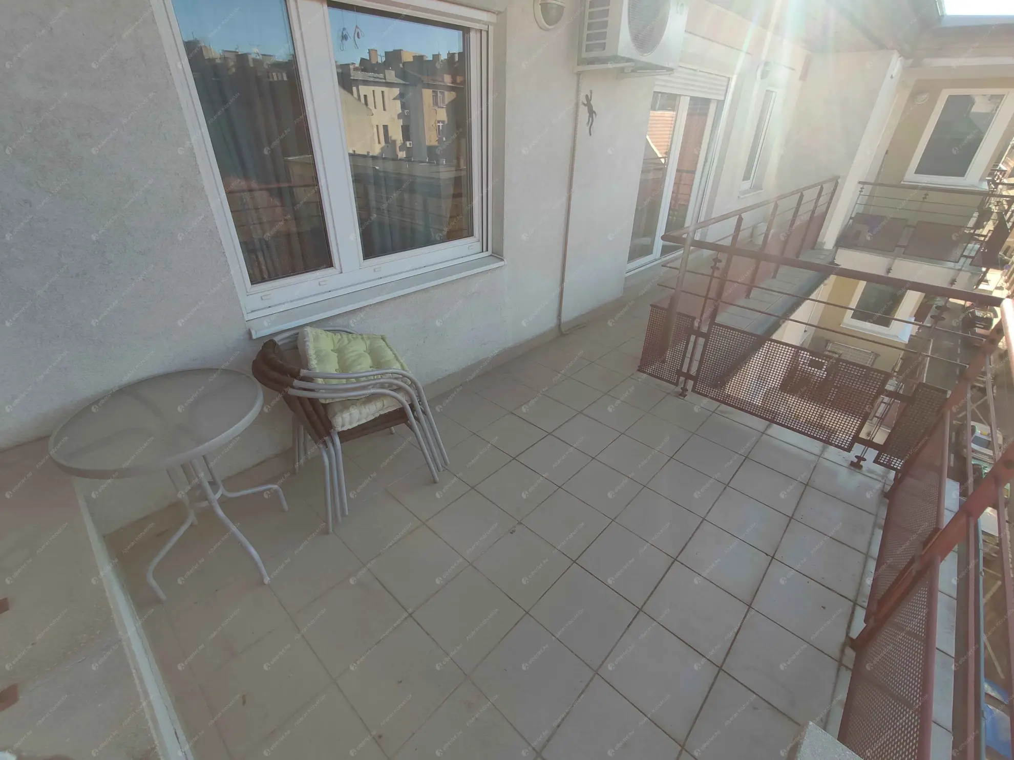 Kiadó albérlet 245000 Ft/hó áron: Budapest, VIII. kerület  Tolnai Lajos utca. Mérete: 43 nm, 2 szobás | Alberlet.hu - 6625504