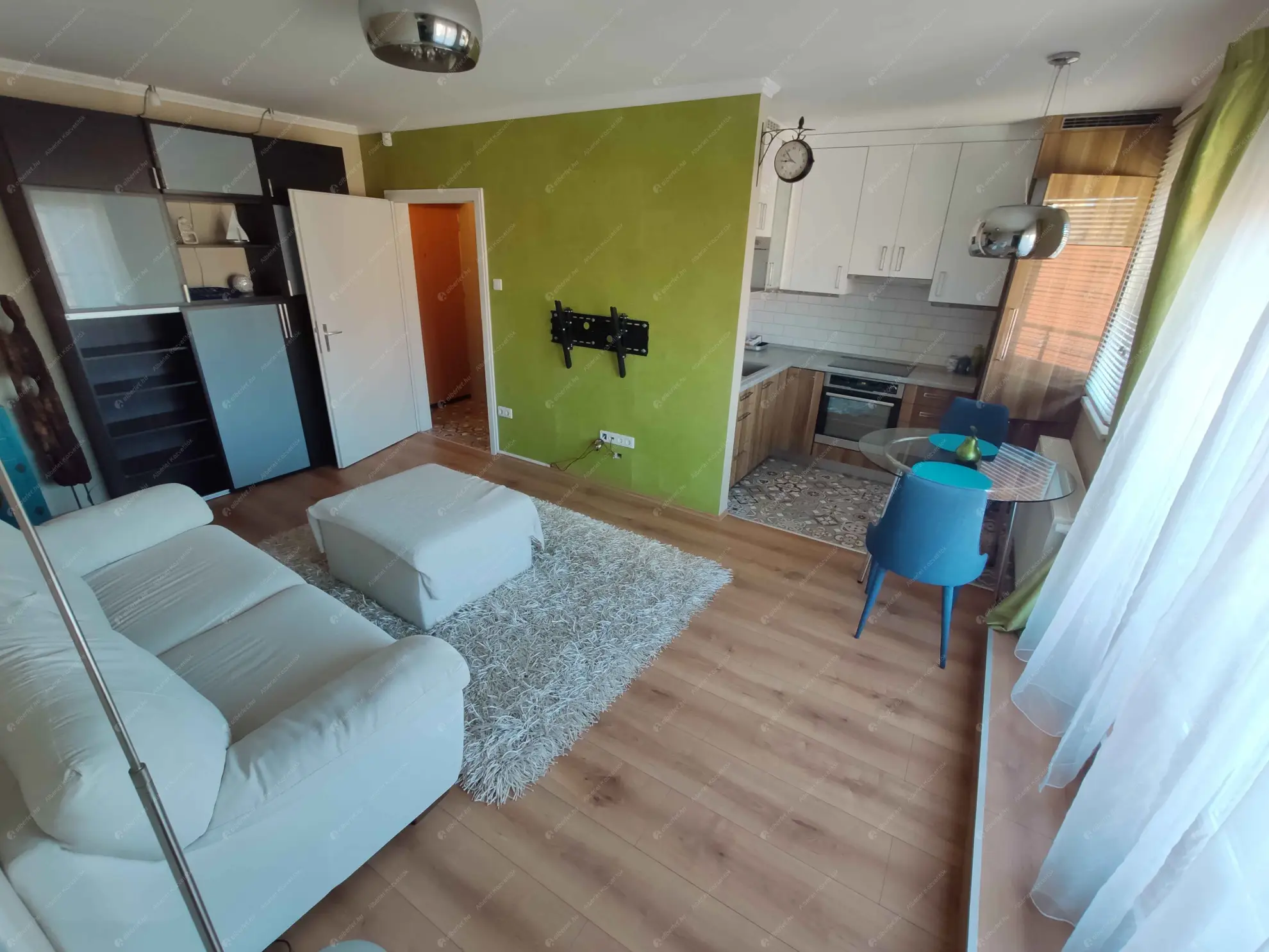 Kiadó albérlet 245000 Ft/hó áron: Budapest, VIII. kerület  Tolnai Lajos utca. Mérete: 43 nm, 2 szobás | Alberlet.hu - 6625508