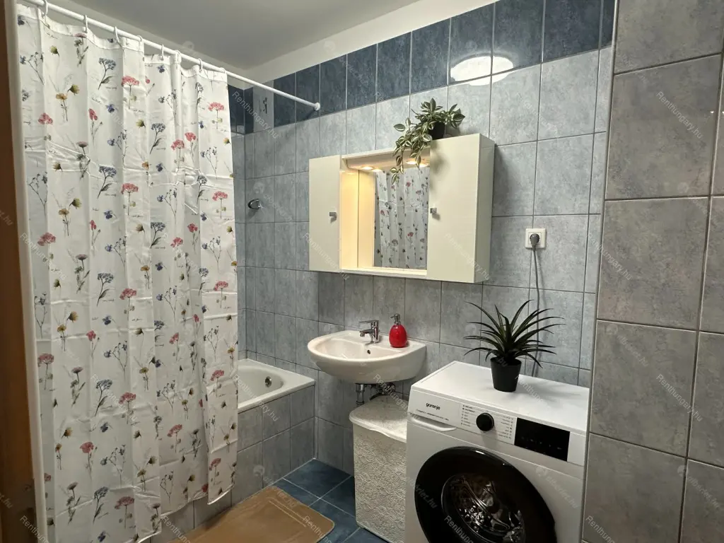 Kiadó albérlet 320000 Ft/hó áron: Budapest, VIII. kerület  Tolnai Lajos utca. Mérete: 50 nm, 2 szobás | Alberlet.hu - 6653795