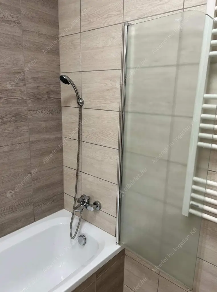 Kiadó albérlet 270000 Ft/hó áron: Budapest, VIII. kerület  Tömő utca. Mérete: 45 nm, 1 szobás | Alberlet.hu - 6577868