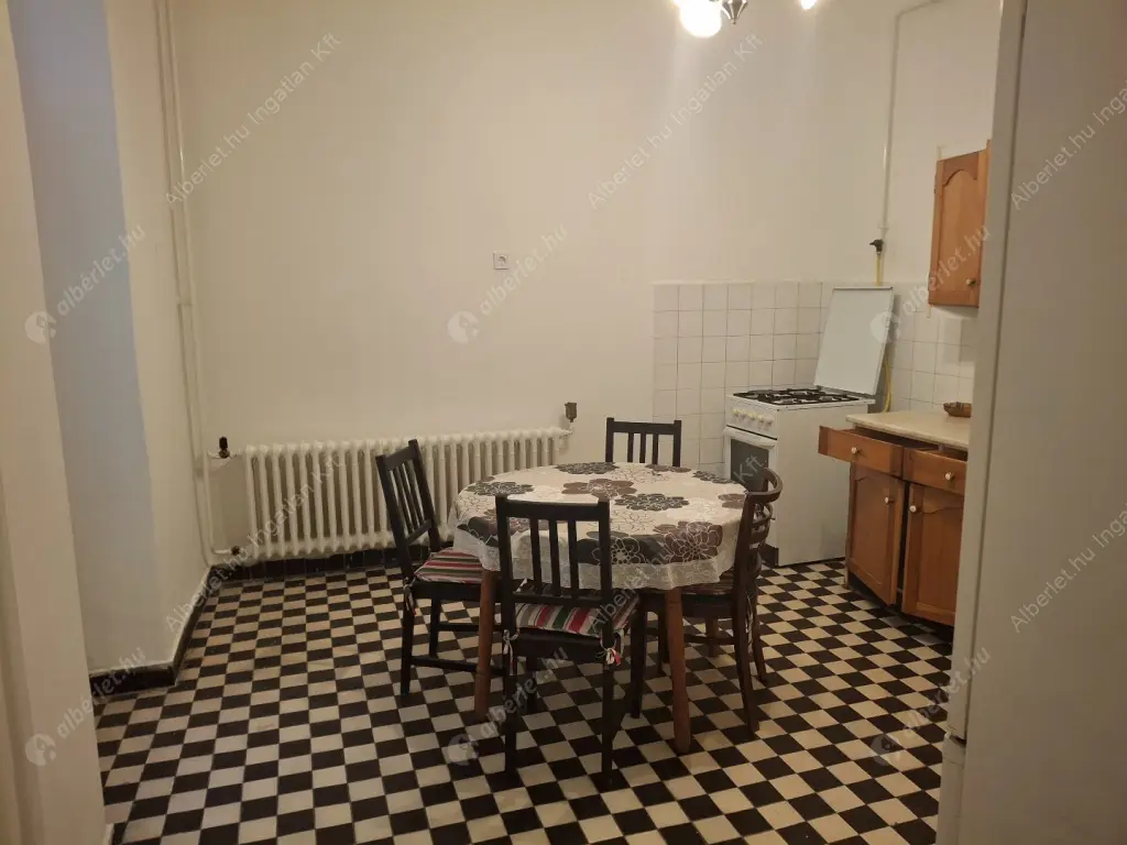 Kiadó albérlet 300000 Ft/hó áron: Budapest, VIII. kerület  Üllői út. Mérete: 90 nm, 3 szobás | Alberlet.hu - 6566245